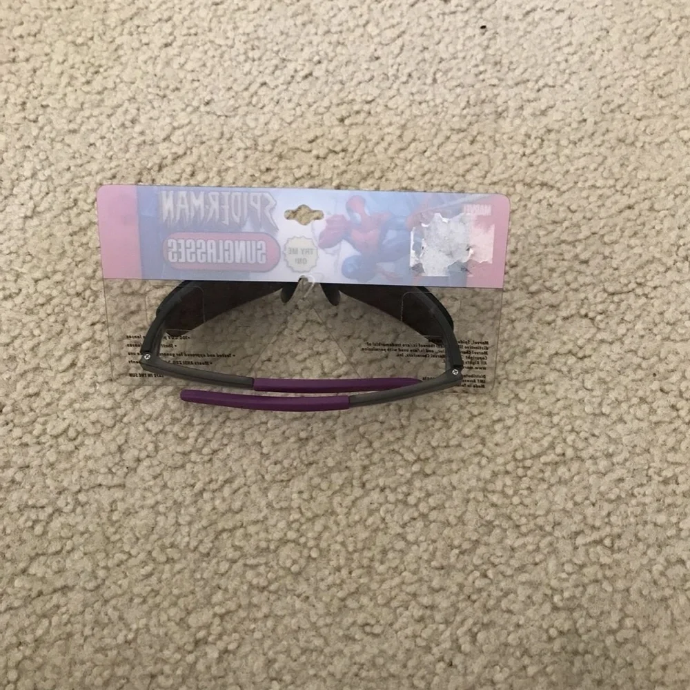 Spiderman Kids Sunglasses - NEW.
